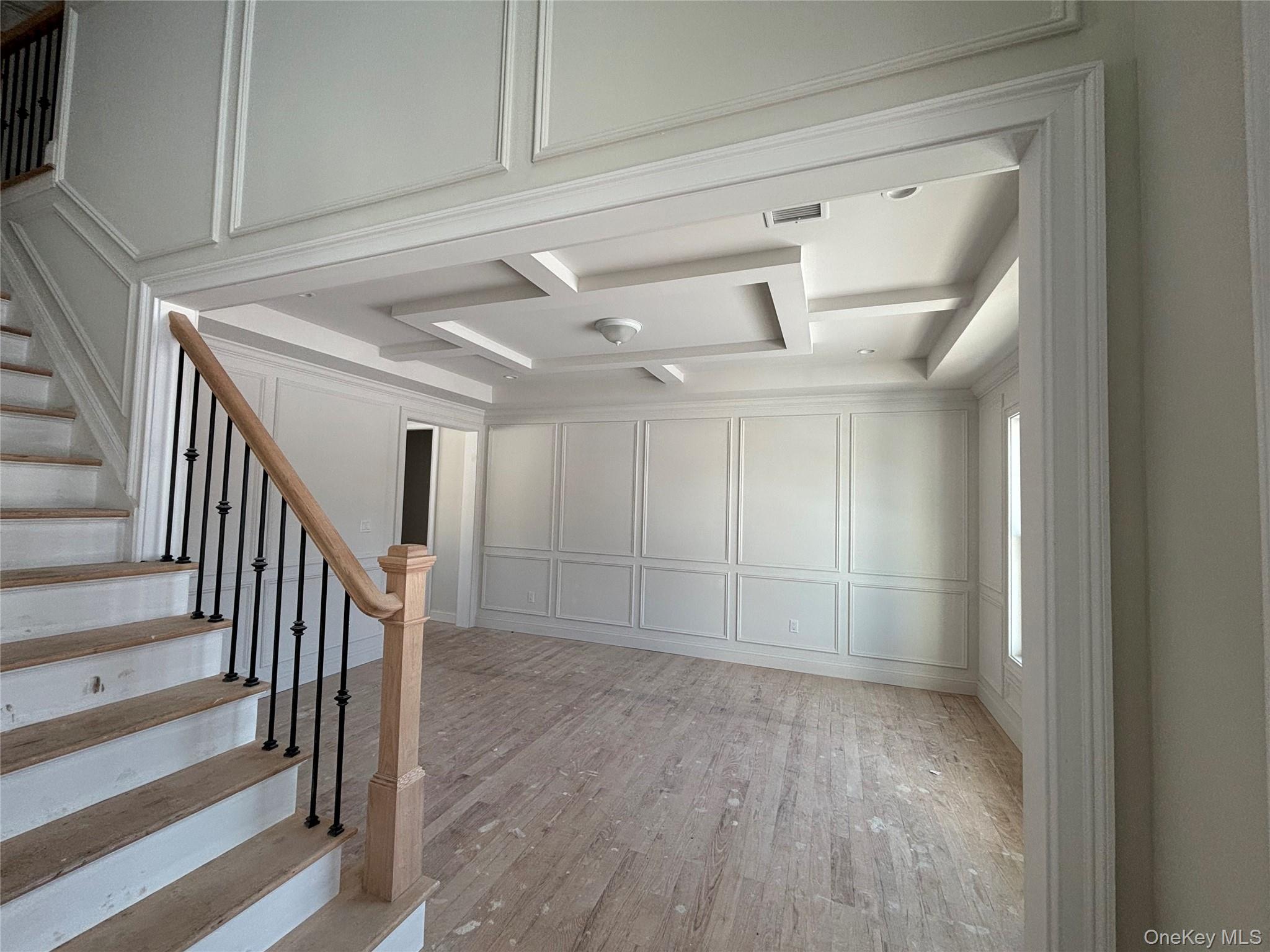 348 Fairway Drive, Franklin Square, NY 11010