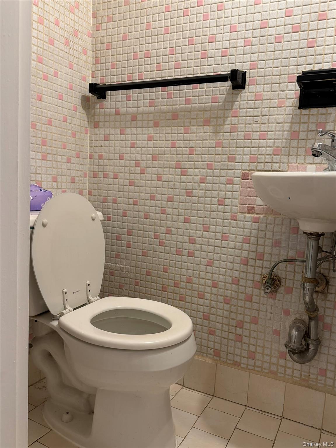 3052 80th Street, East Elmhurst, NY 11370