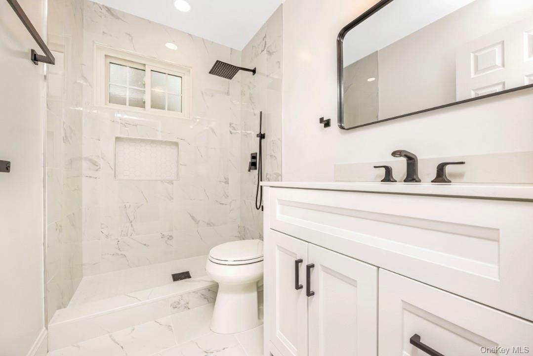 59 Nelson Road, Selden, NY 11784