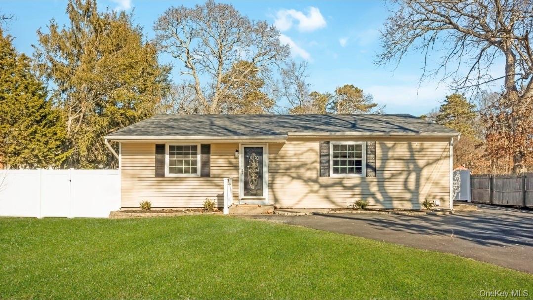 59 Nelson Road, Selden, NY 11784