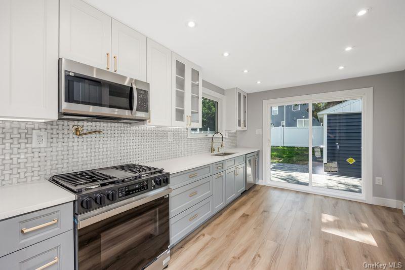 335 Peninsula Boulevard, Cedarhurst, NY 11516