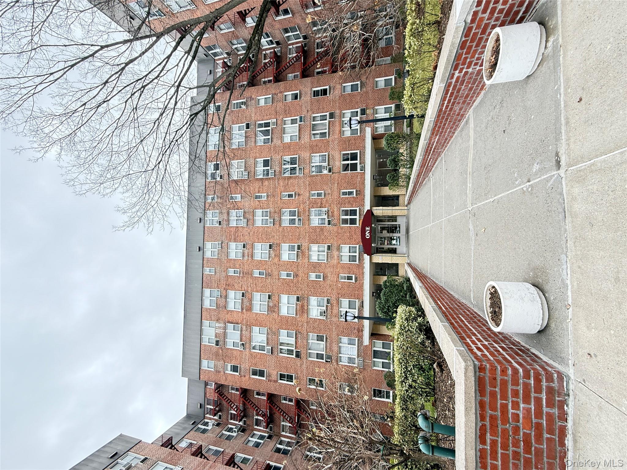 1 Sadore Lane # 7Y, Yonkers, NY 10710