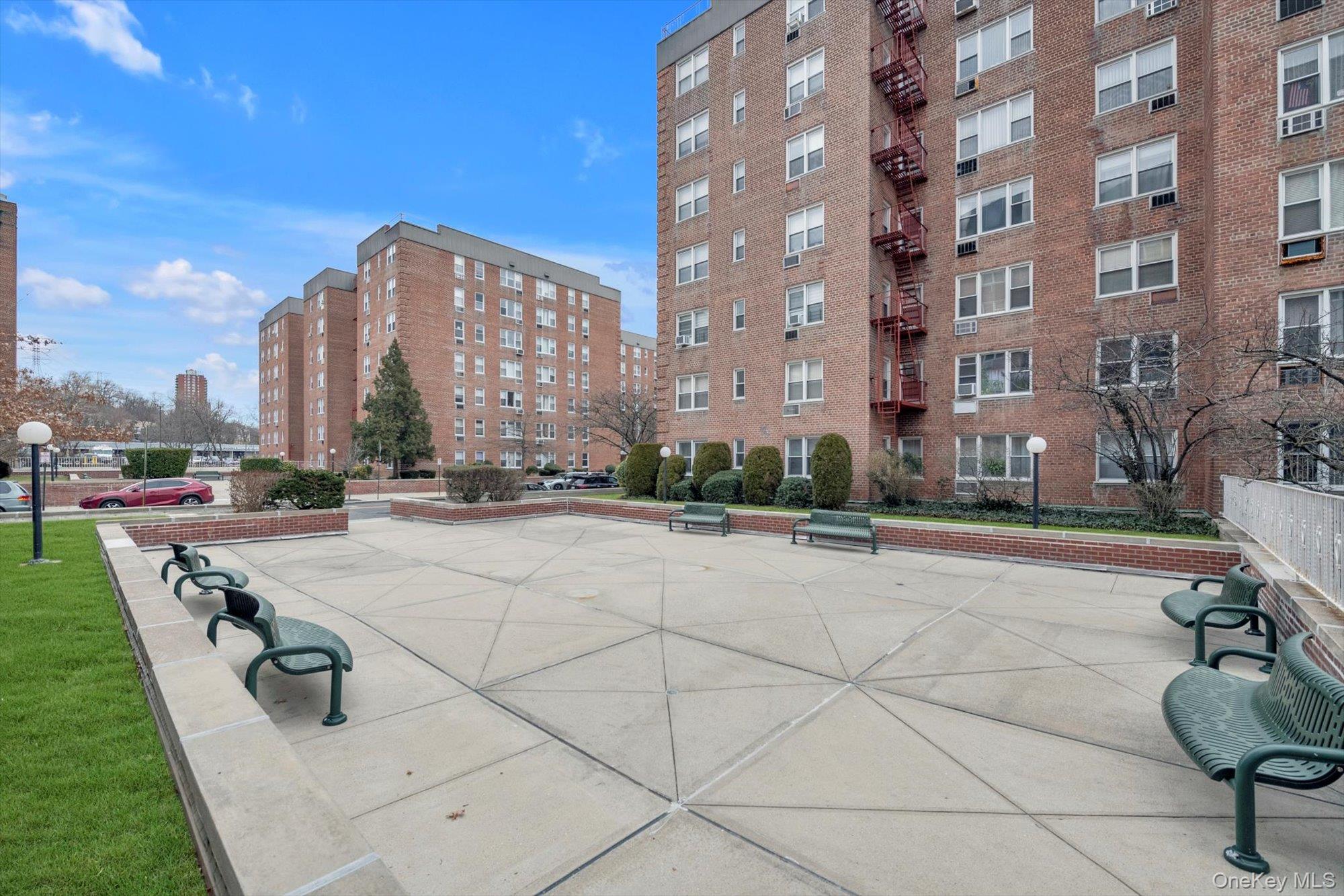 1 Sadore Lane # 7Y, Yonkers, NY 10710