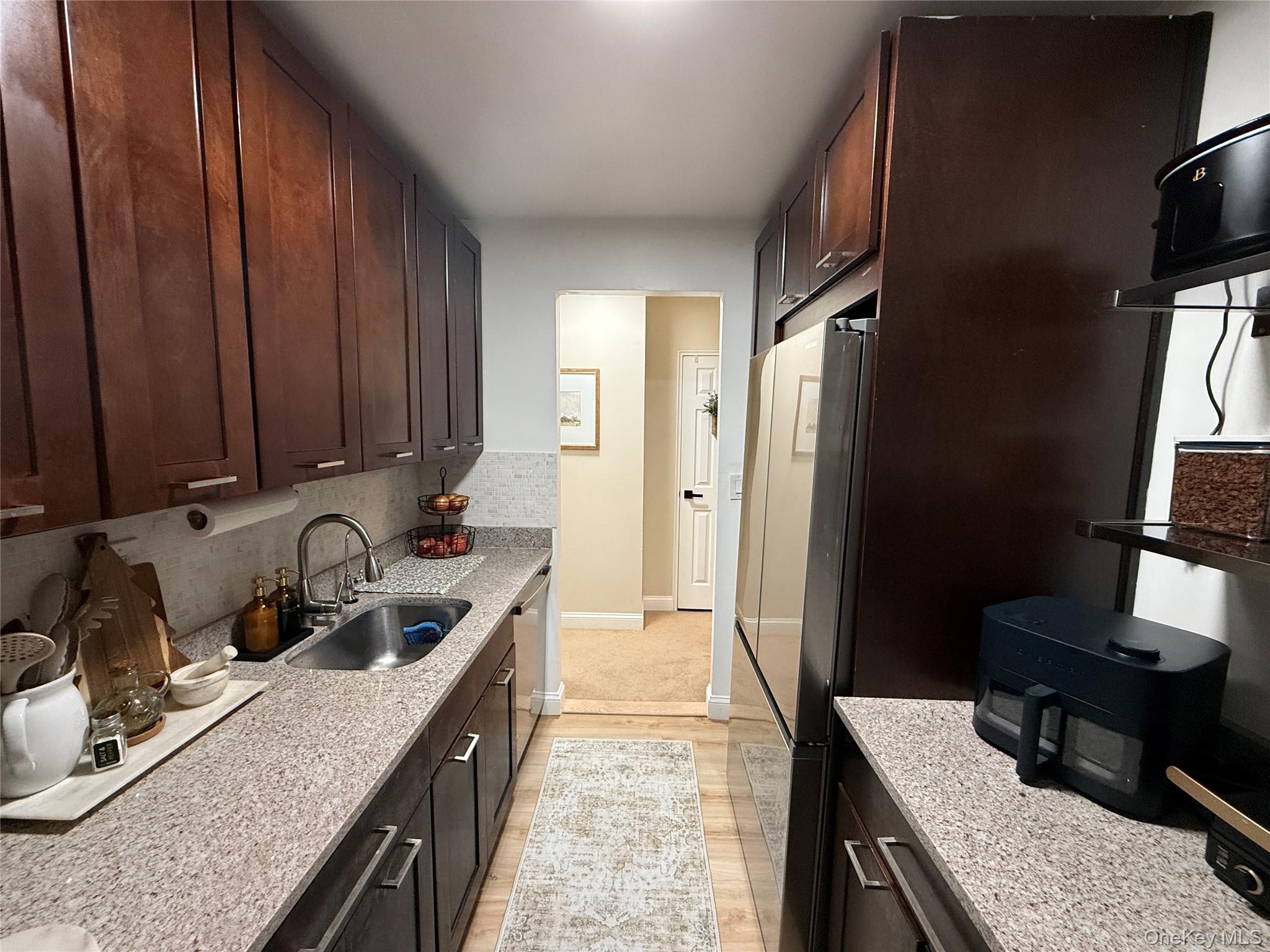 1 Sadore Lane # 7Y, Yonkers, NY 10710