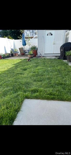 120 E 6th Road, Broad Channel, NY 11693