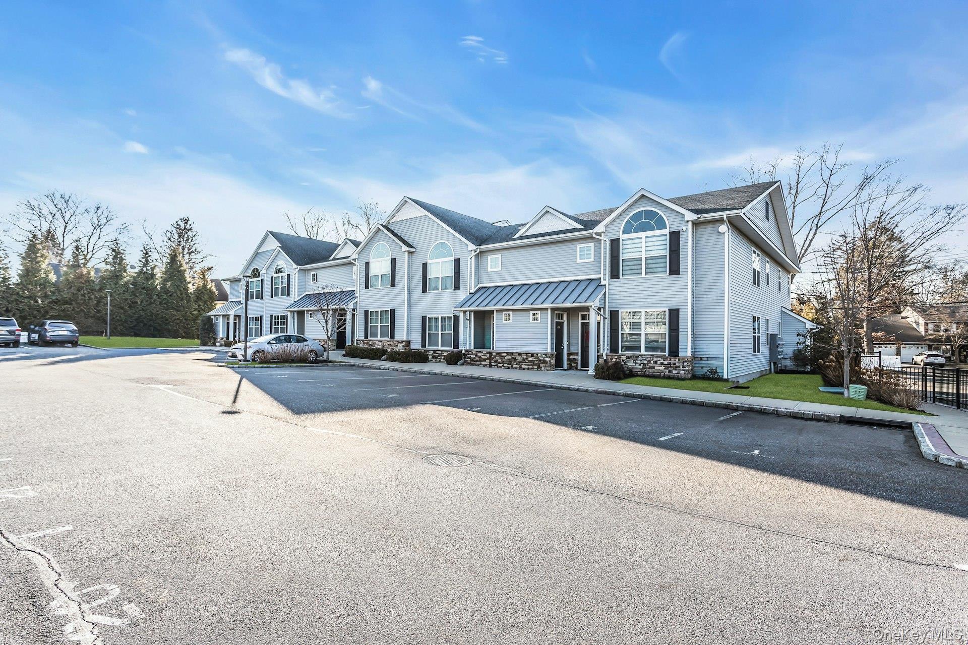 710 Breton Way # 710, Glen Cove, NY 11542