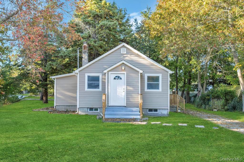 231 Elm Road W, Mastic Beach, NY 11951