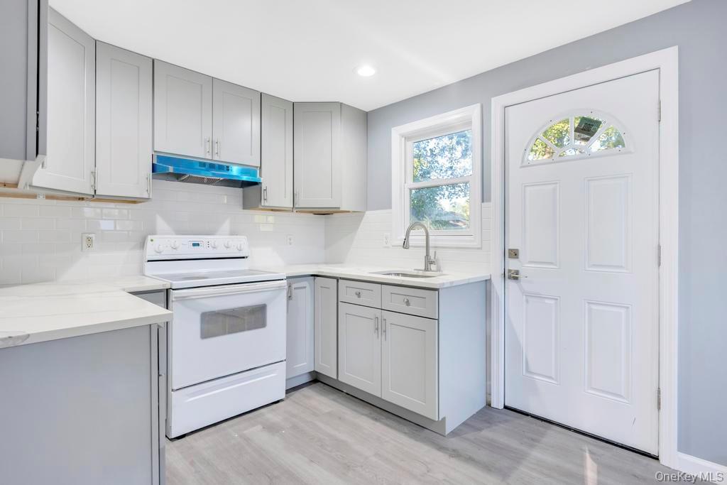 231 Elm Road W, Mastic Beach, NY 11951