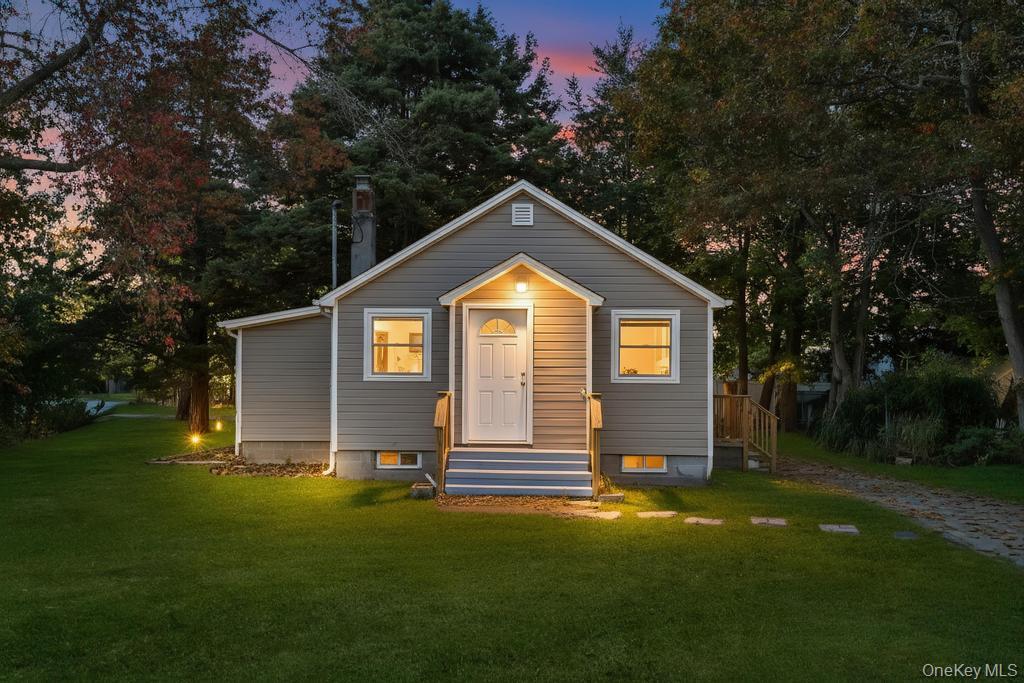 231 Elm Road W, Mastic Beach, NY 11951