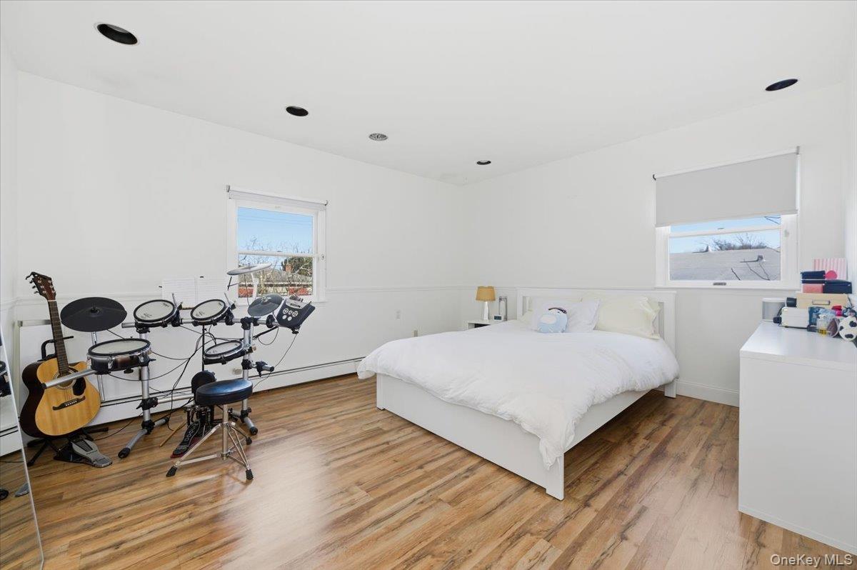 1495 bay Boulevard, Atlantic Beach, NY 11509