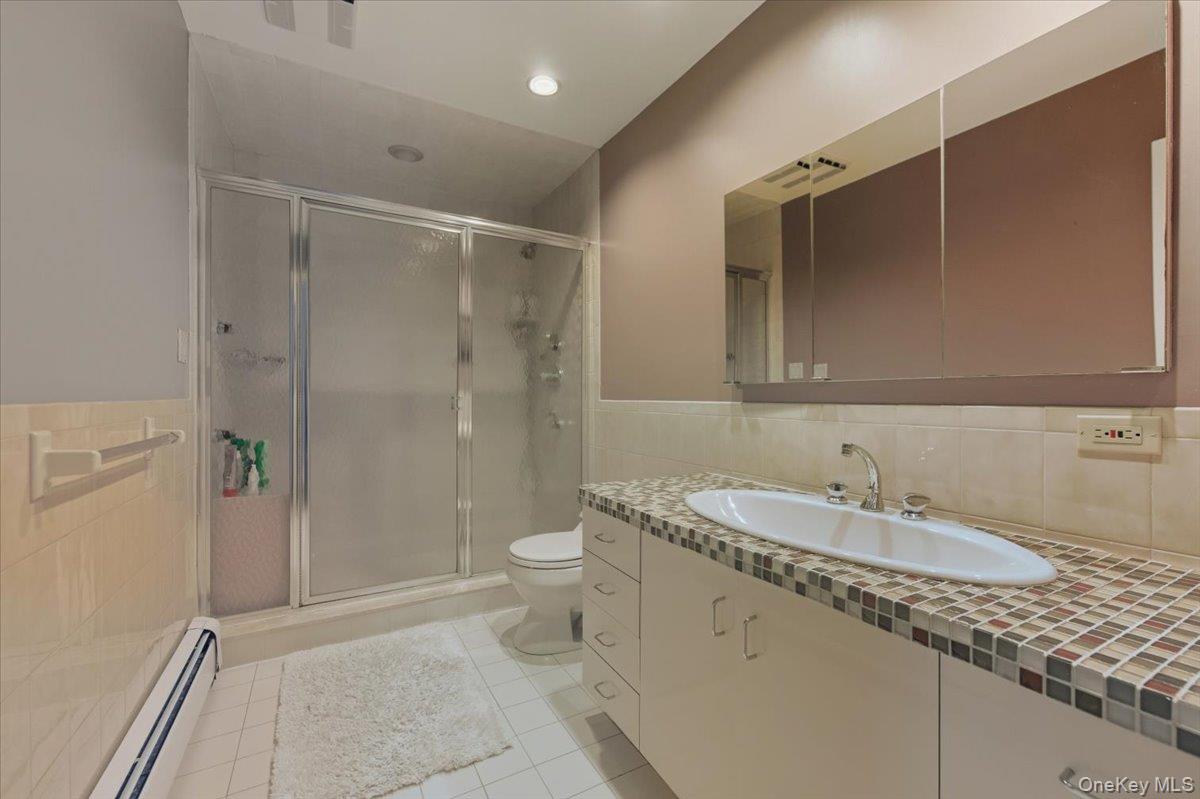 1495 bay Boulevard, Atlantic Beach, NY 11509