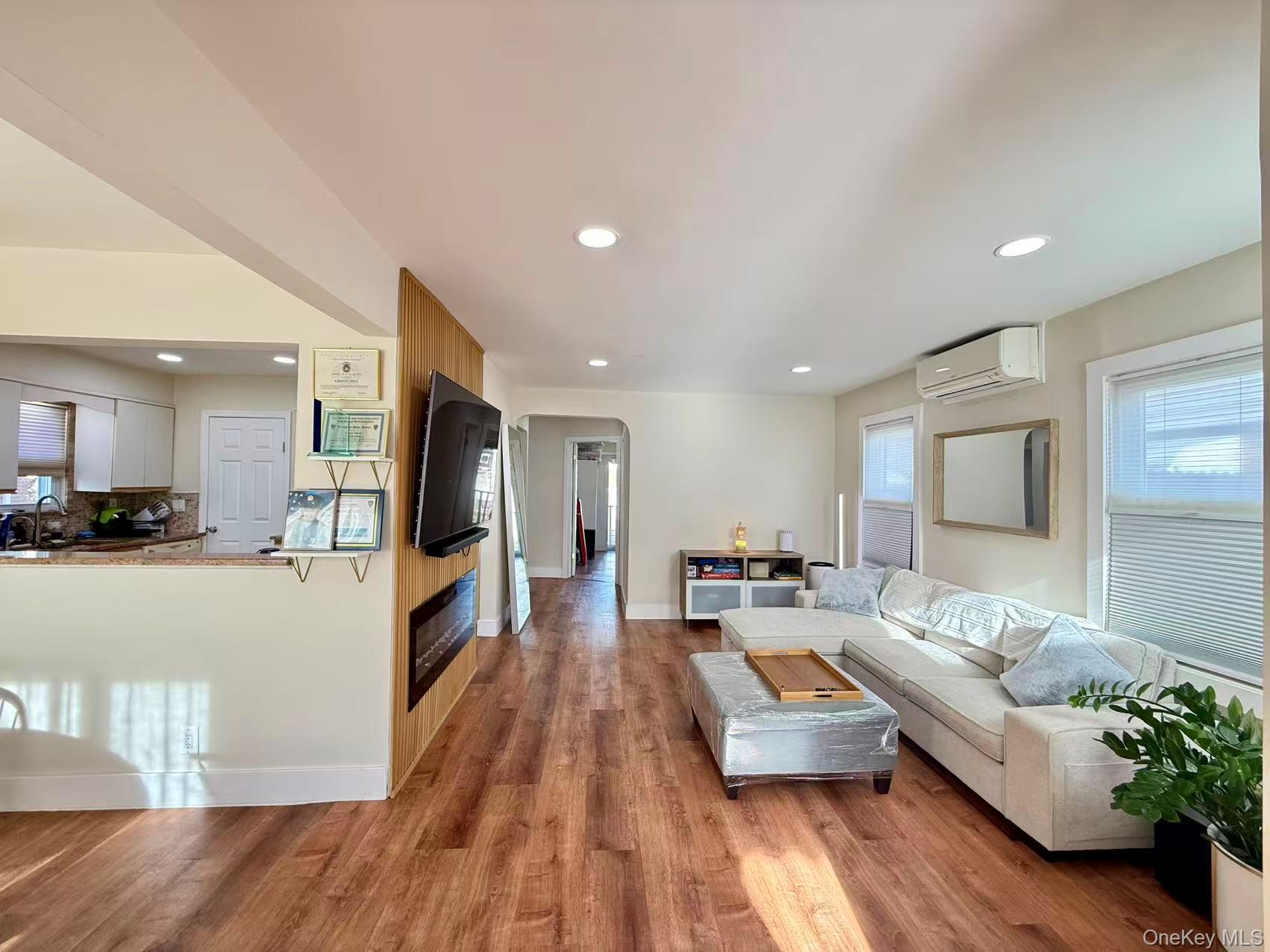 55 Keller Street, Valley Stream, NY 11580