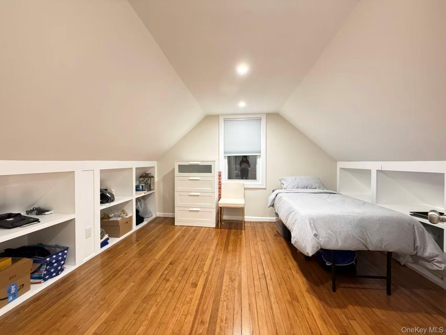 55 Keller Street, Valley Stream, NY 11580