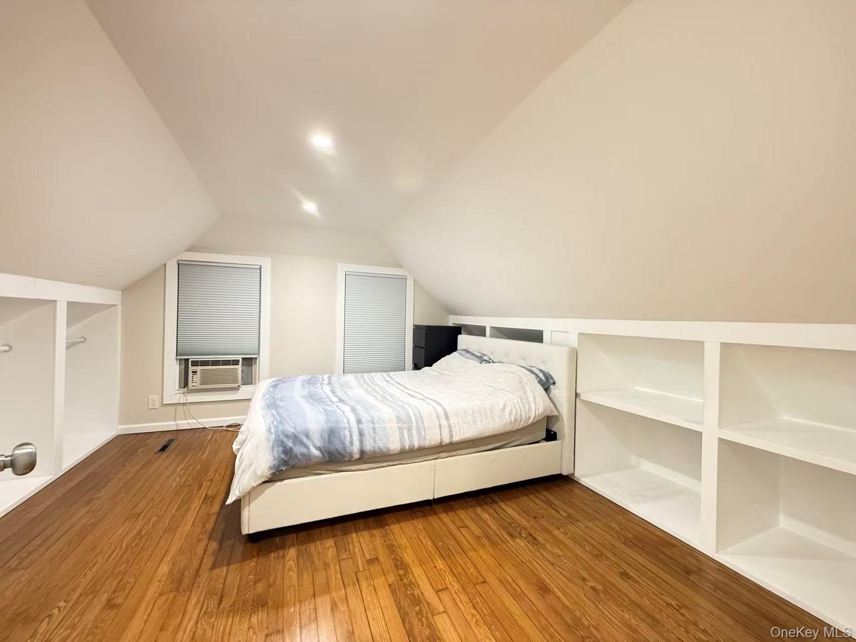 55 Keller Street, Valley Stream, NY 11580