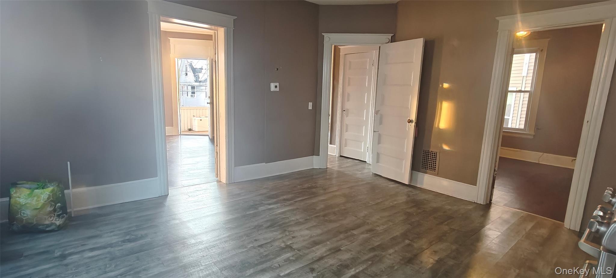 27 Franklin Street # 1F, Poughkeepsie, NY 12601