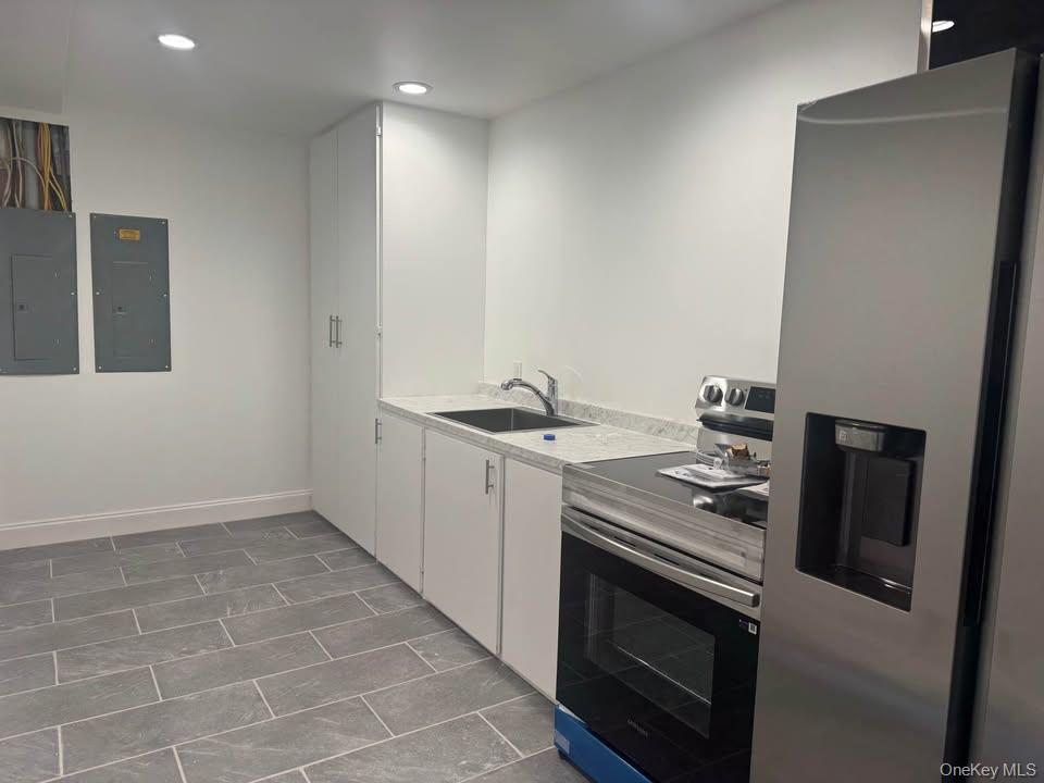 192 Brookfield Avenue, Center Moriches, NY 11934