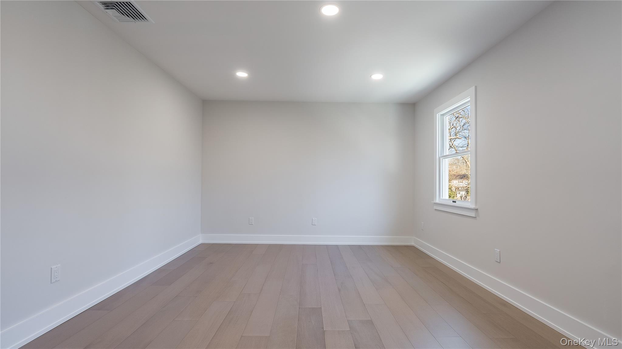 85 Drew Drive, Eastport, NY 11941