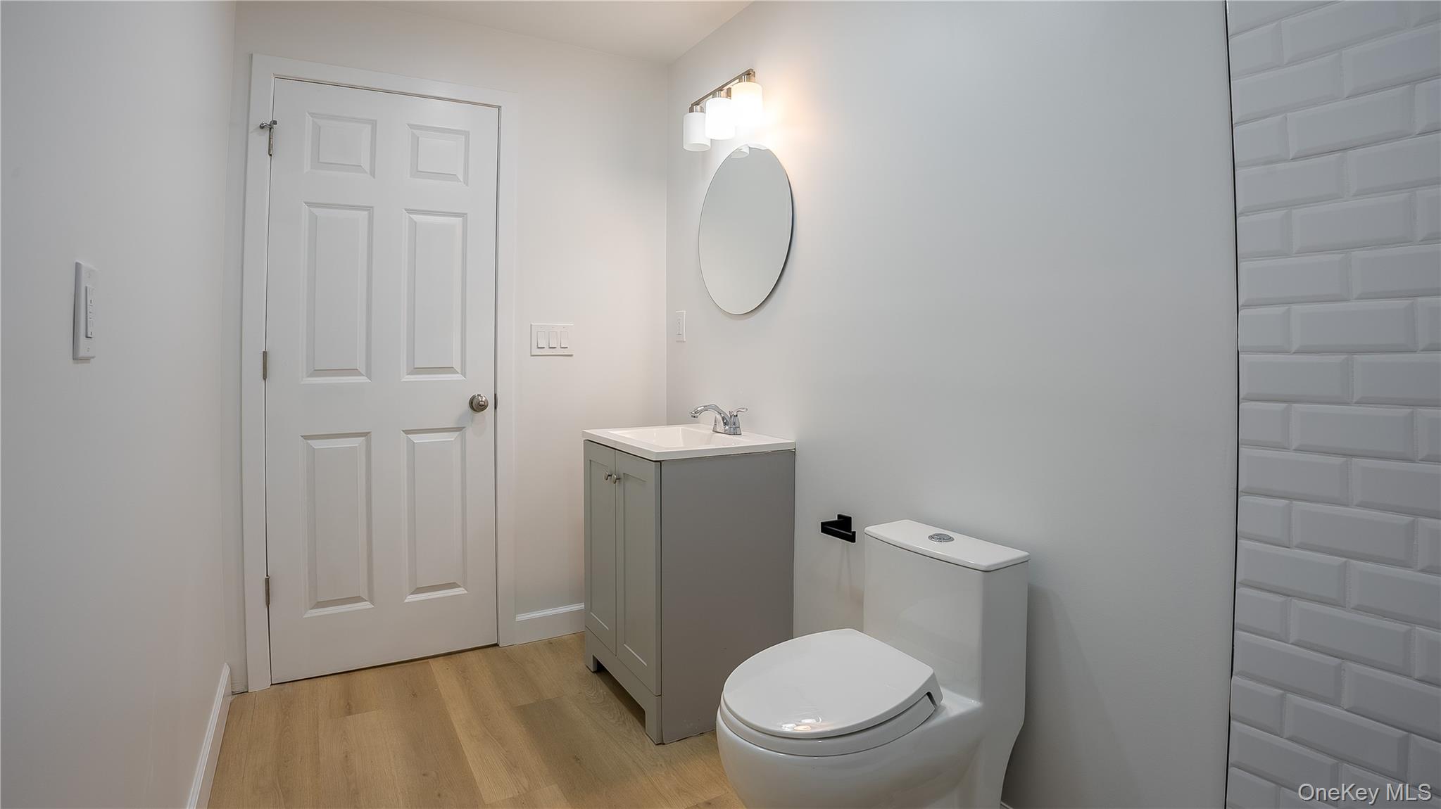 85 Drew Drive, Eastport, NY 11941