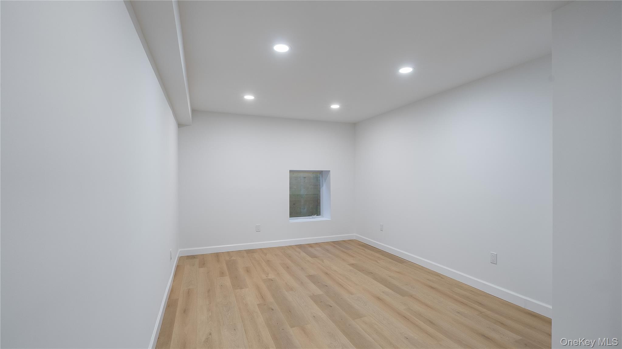 85 Drew Drive, Eastport, NY 11941