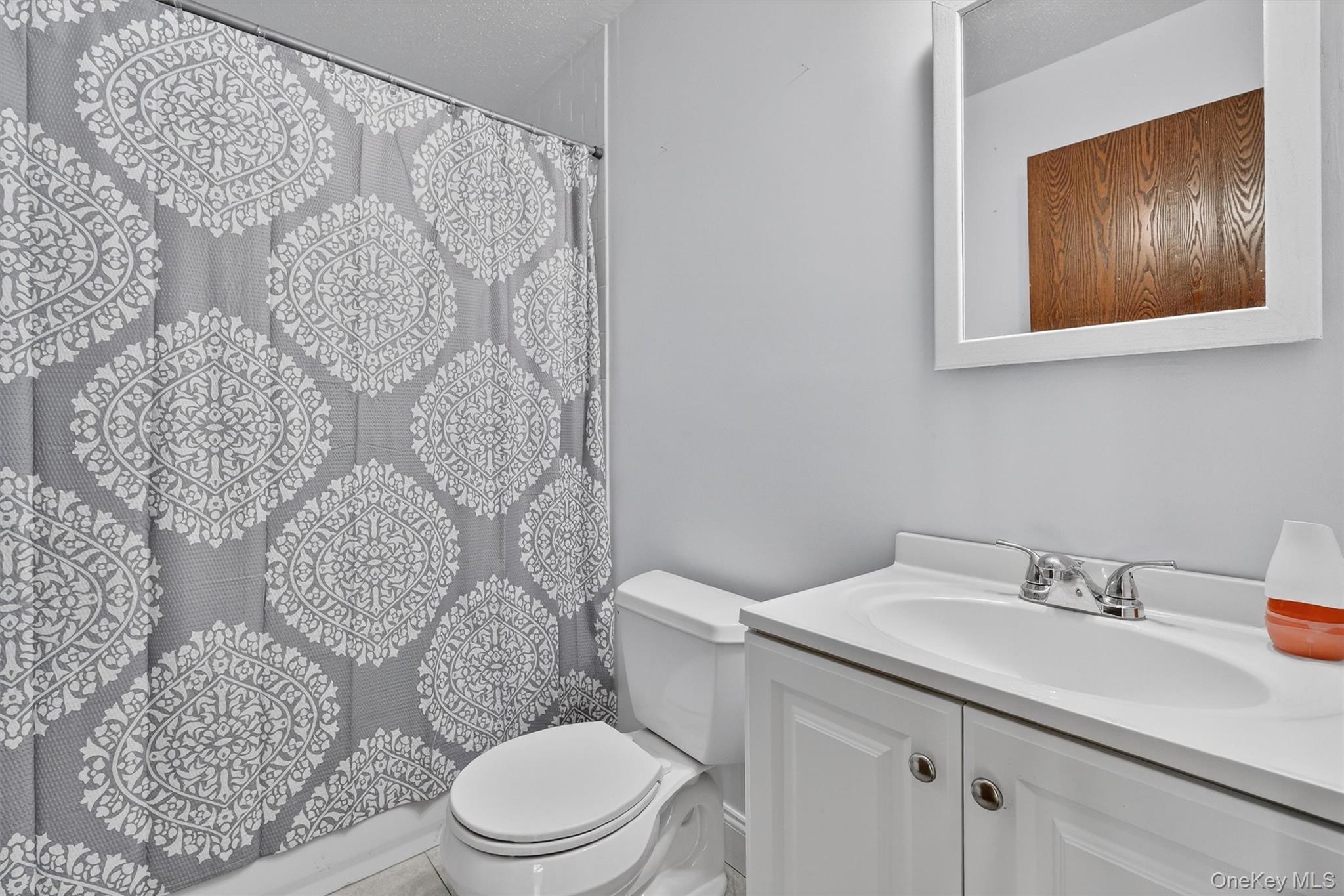 895 E 172nd Street, Bronx, NY 10460