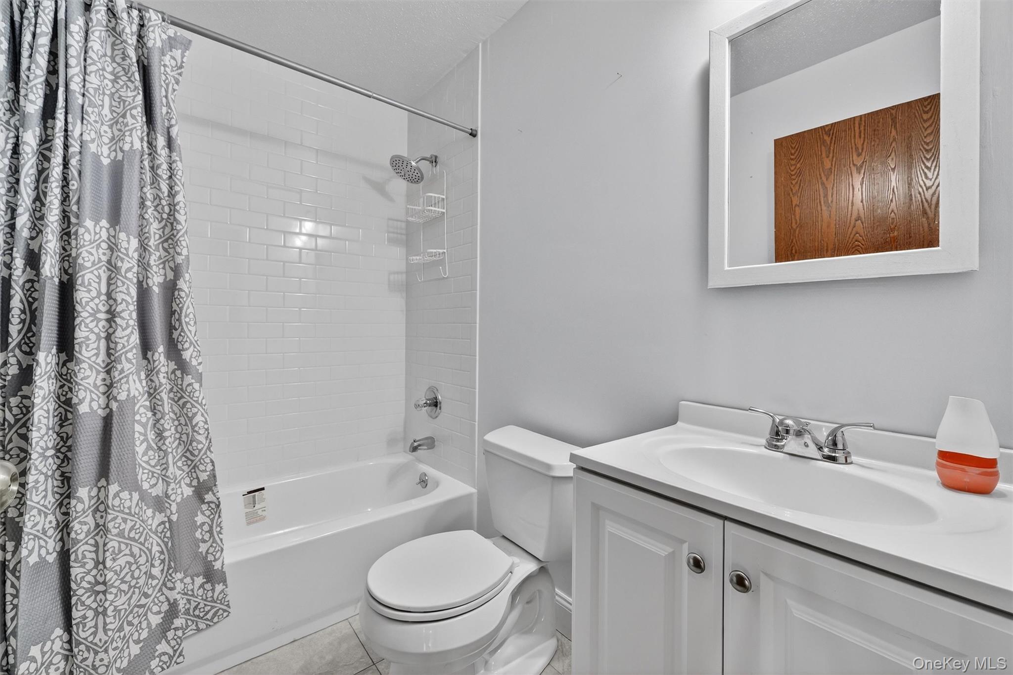 895 E 172nd Street, Bronx, NY 10460