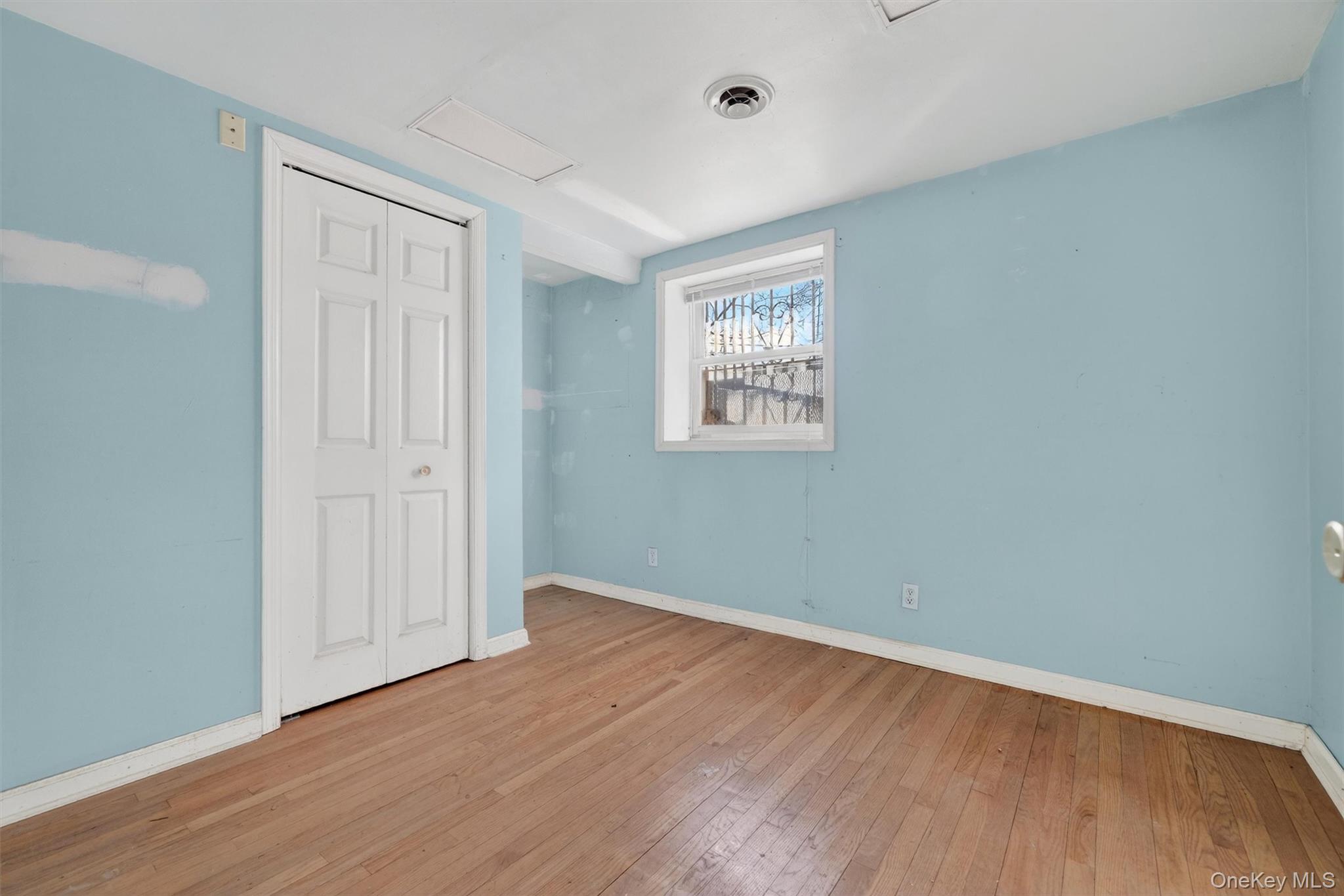 895 E 172nd Street, Bronx, NY 10460