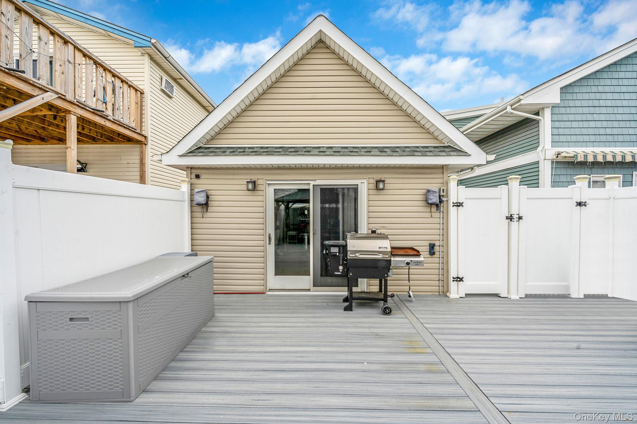 1515 Cross Bay Boulevard, Broad Channel, NY 11693