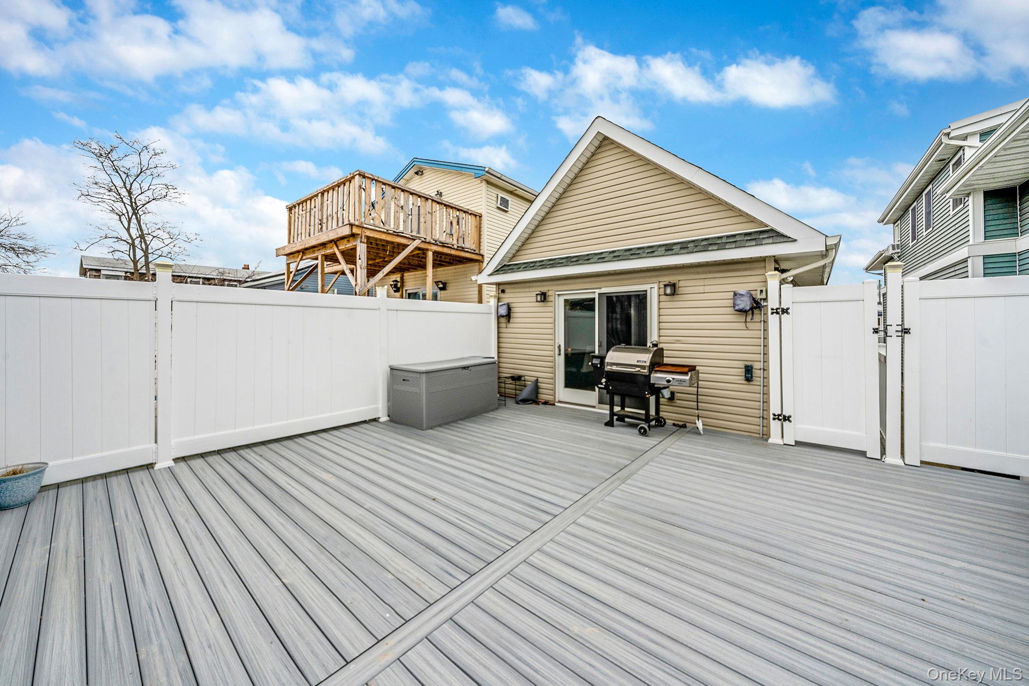 1515 Cross Bay Boulevard, Broad Channel, NY 11693