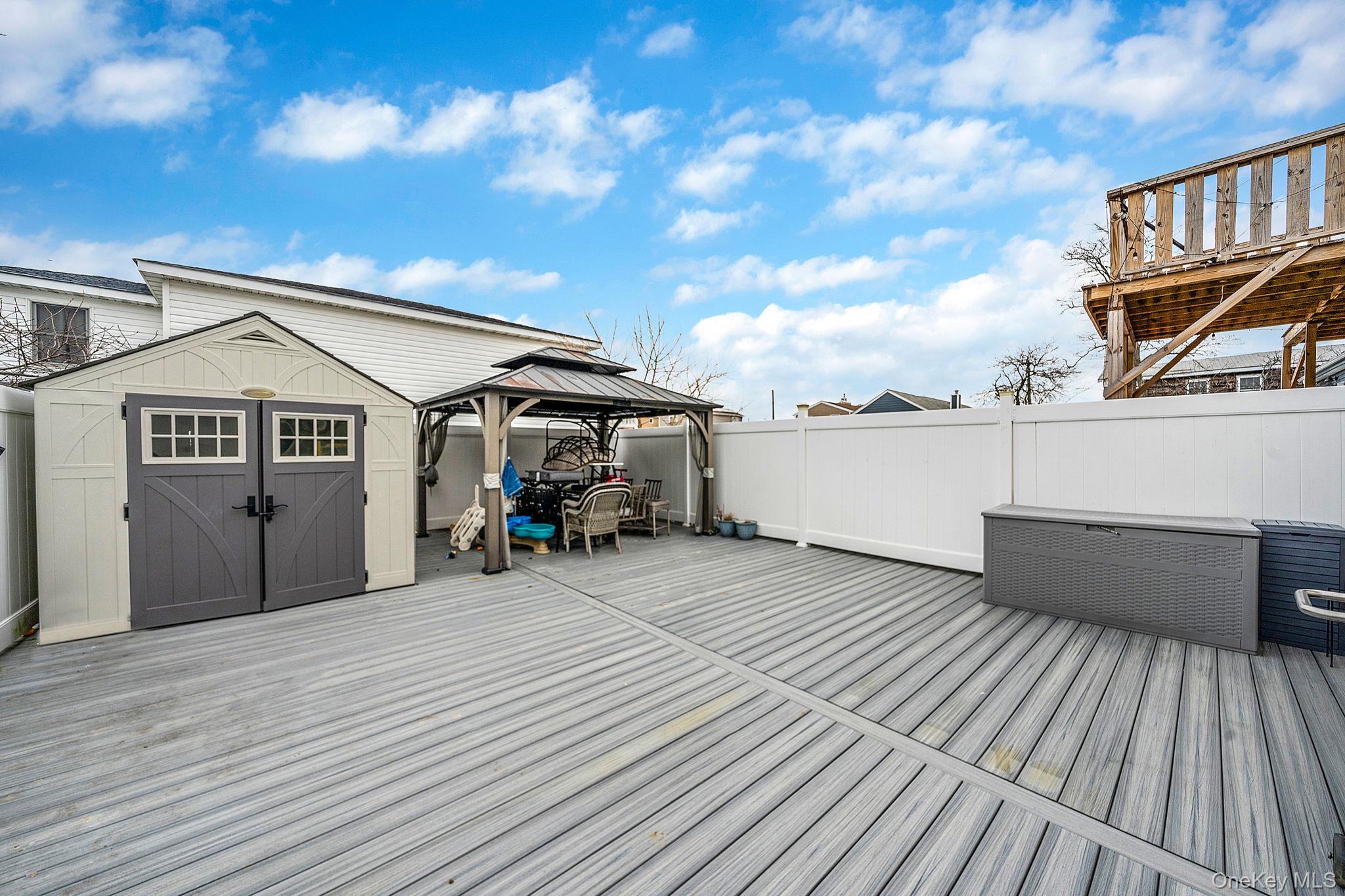 1515 Cross Bay Boulevard, Broad Channel, NY 11693