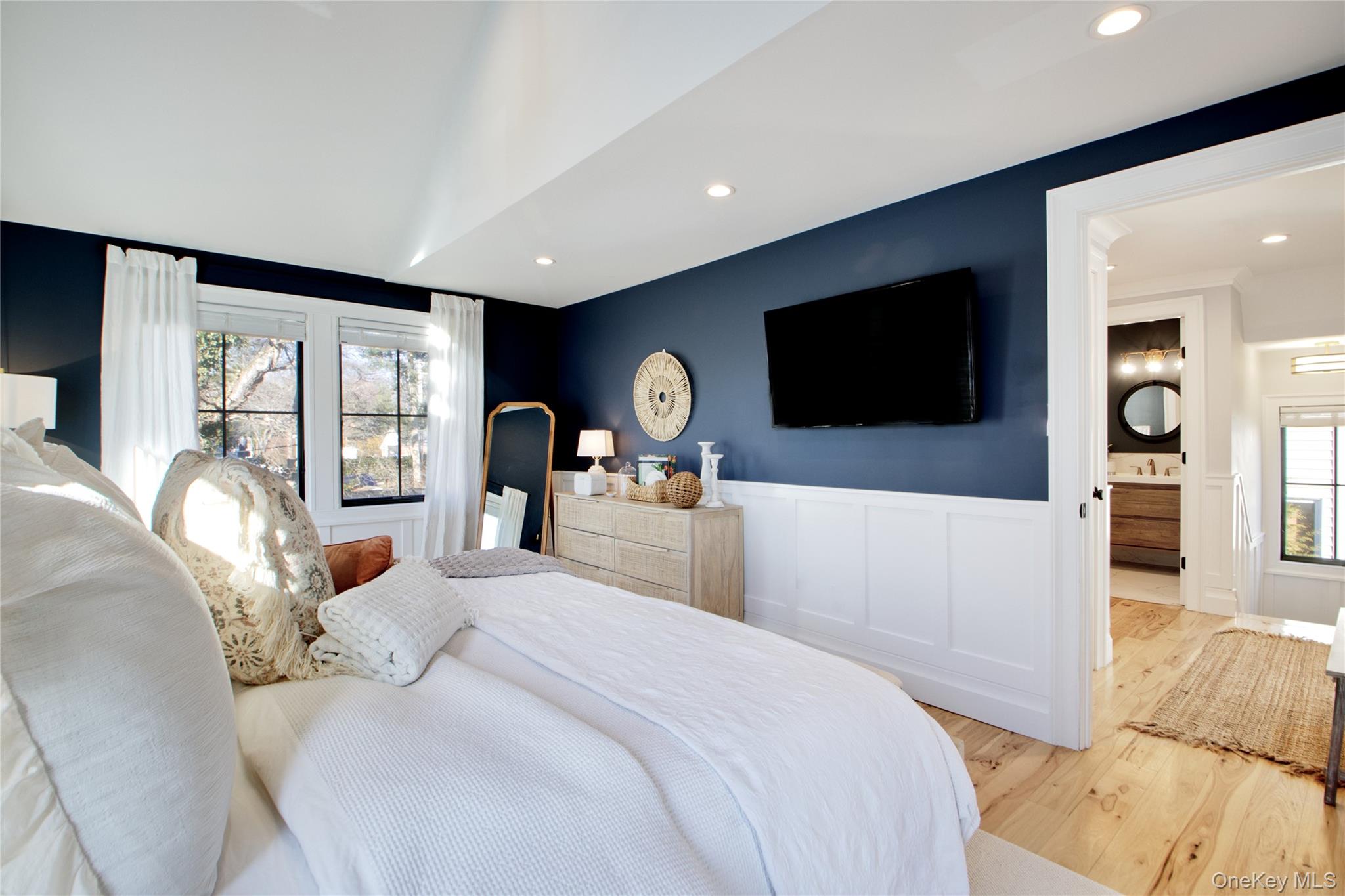 97 Bar Beach Road, Port Washington, NY 11050