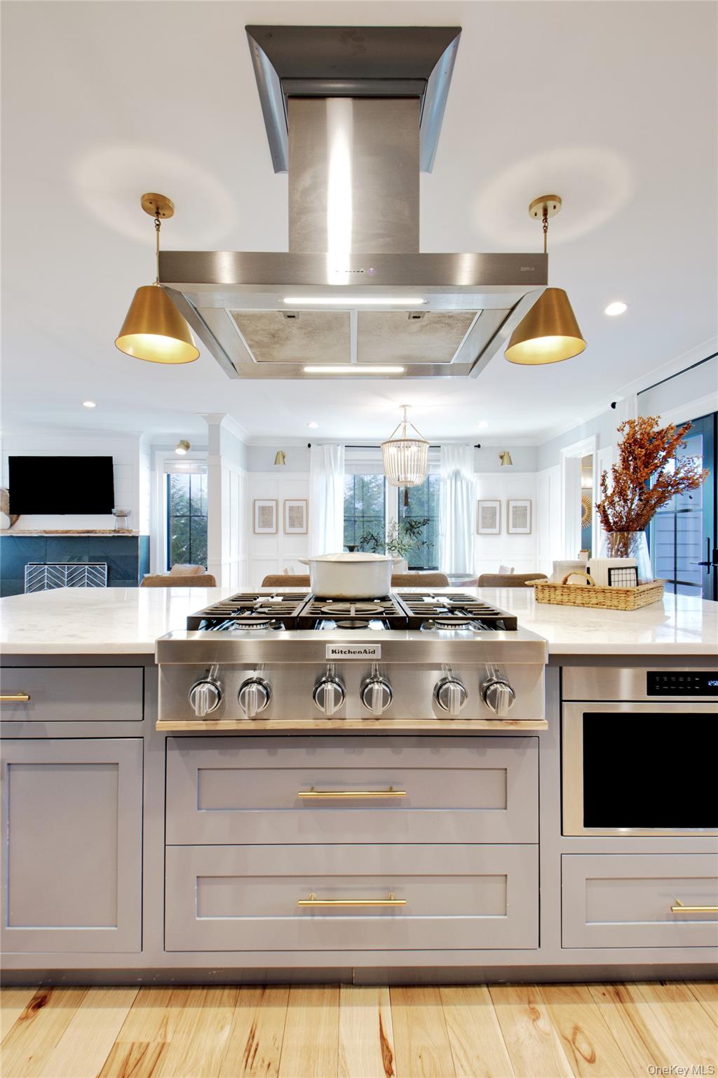 97 Bar Beach Road, Port Washington, NY 11050