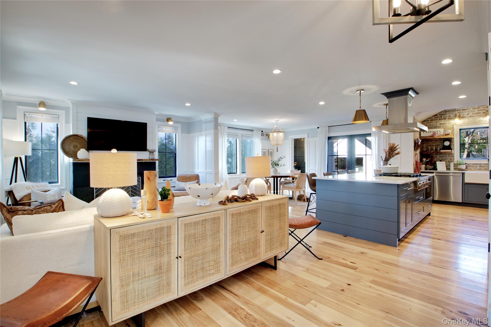 97 Bar Beach Road, Port Washington, NY 11050