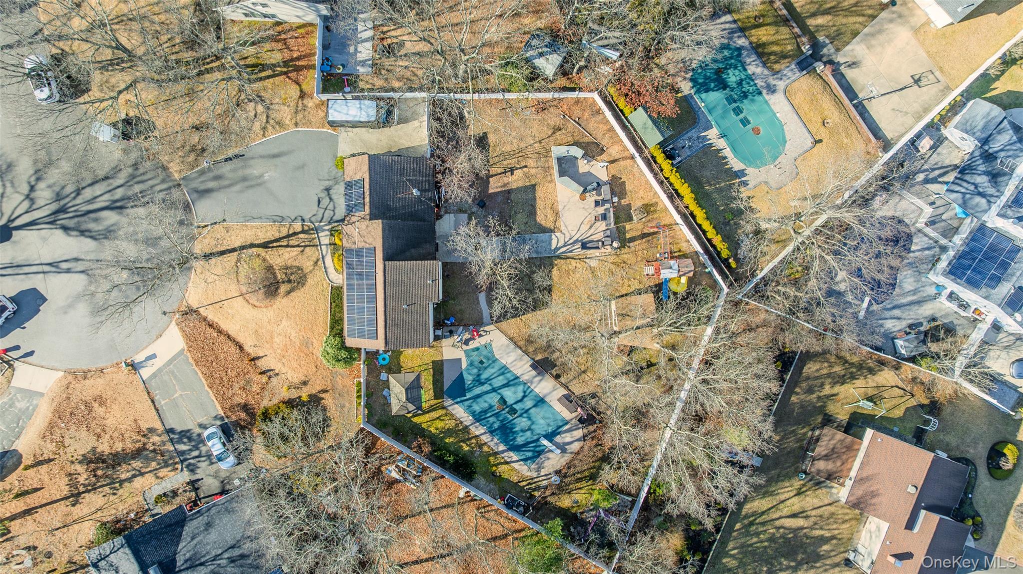 12 Yellowstone Court, Coram, NY 11727