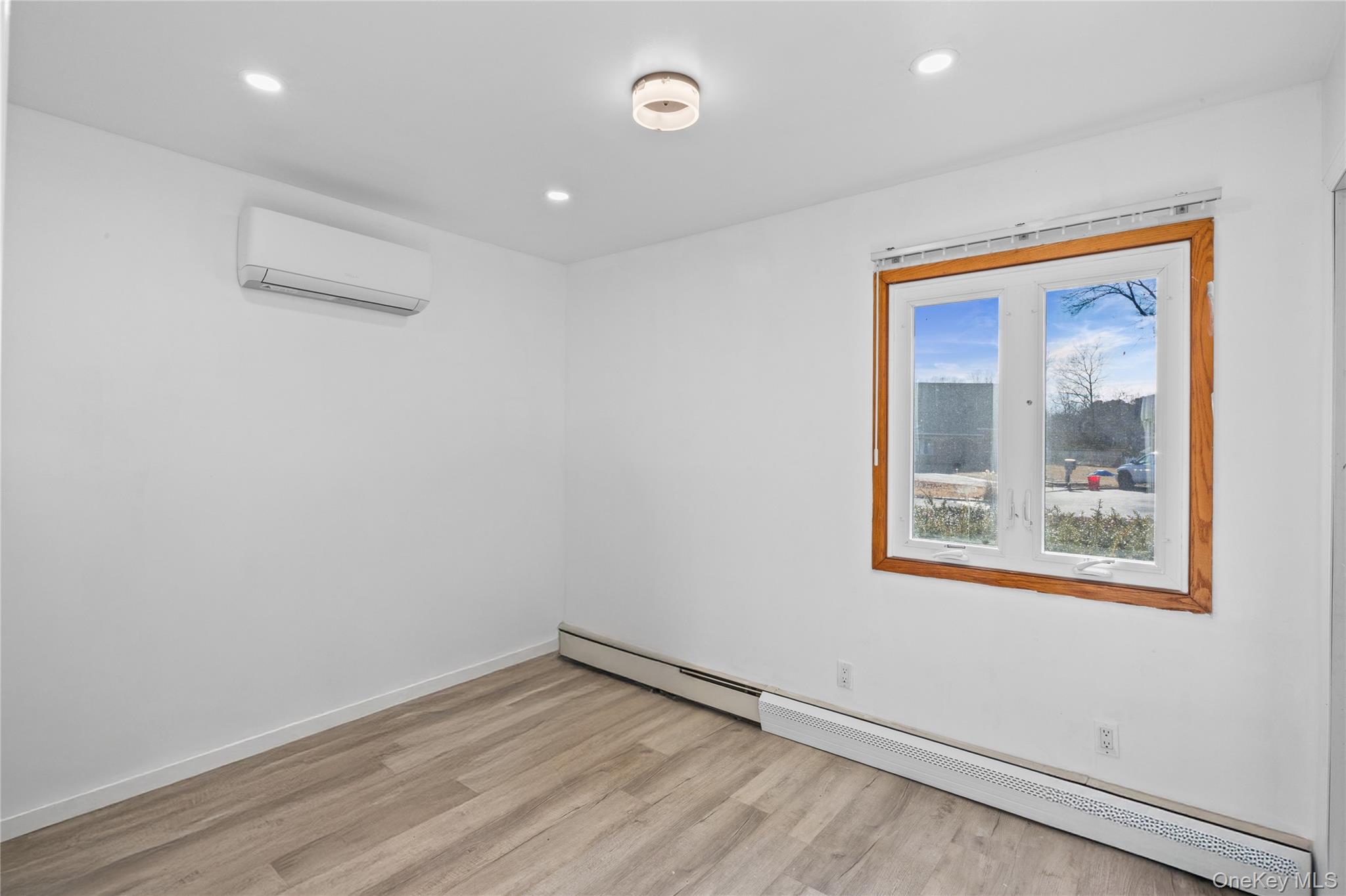 12 Yellowstone Court, Coram, NY 11727