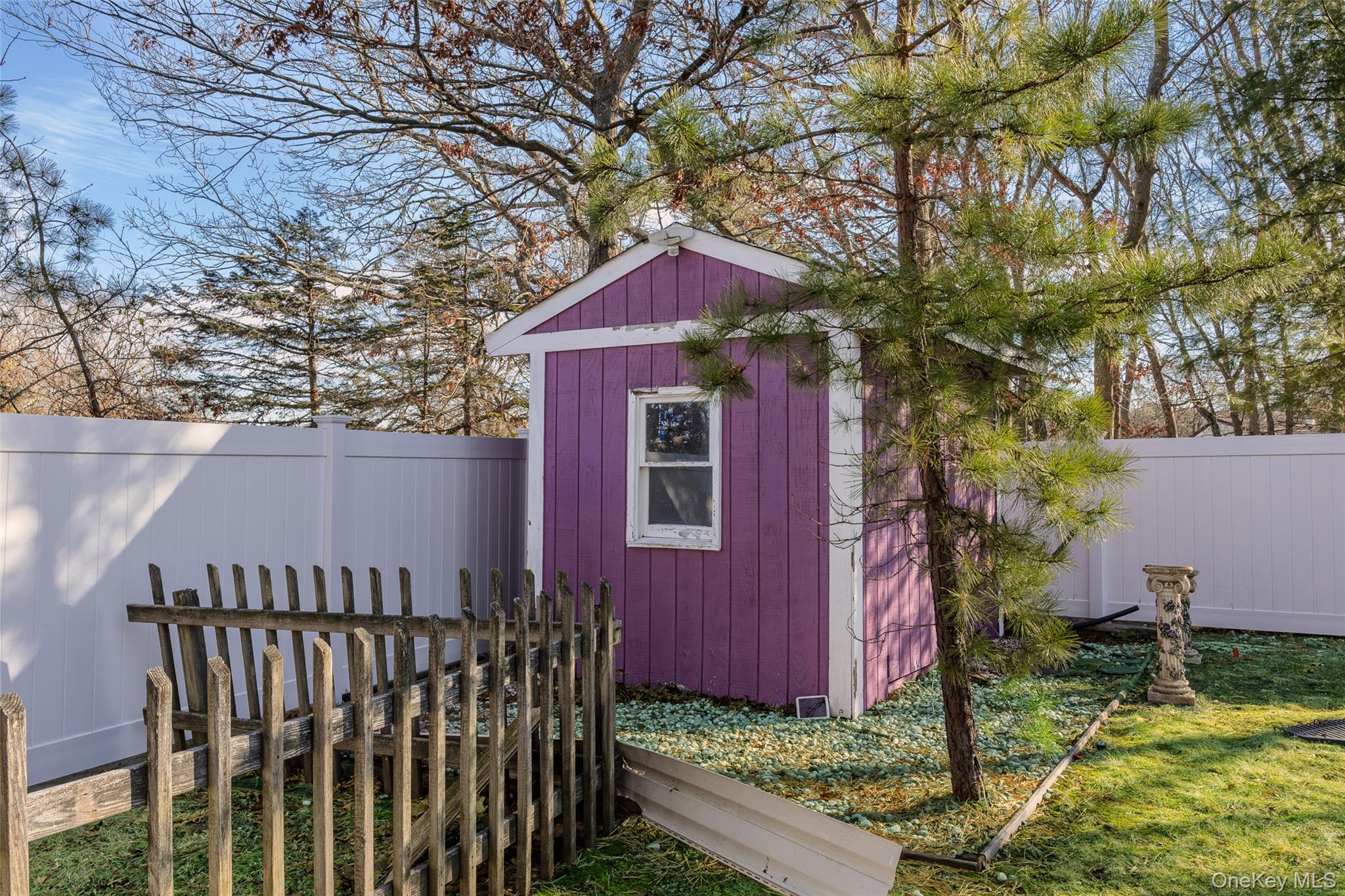 12 Yellowstone Court, Coram, NY 11727