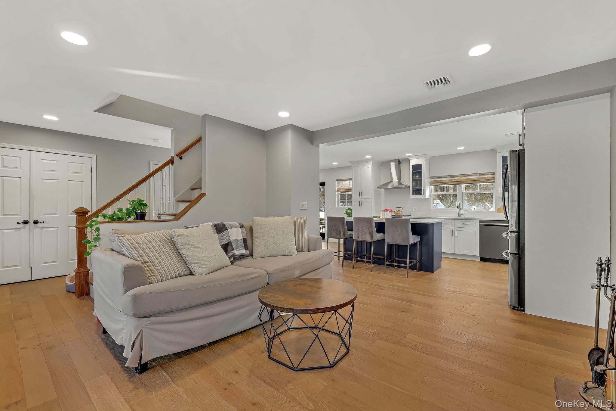 25 Sugarloaf Mountain Road, Chester, NY 10918