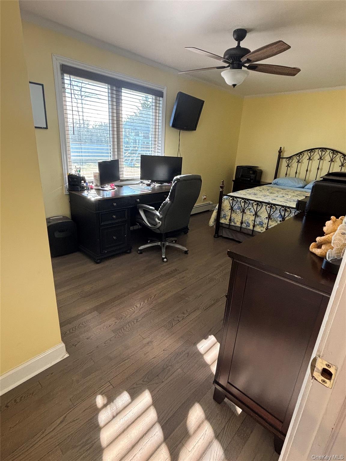 142 5th Street, Saint James, NY 11780