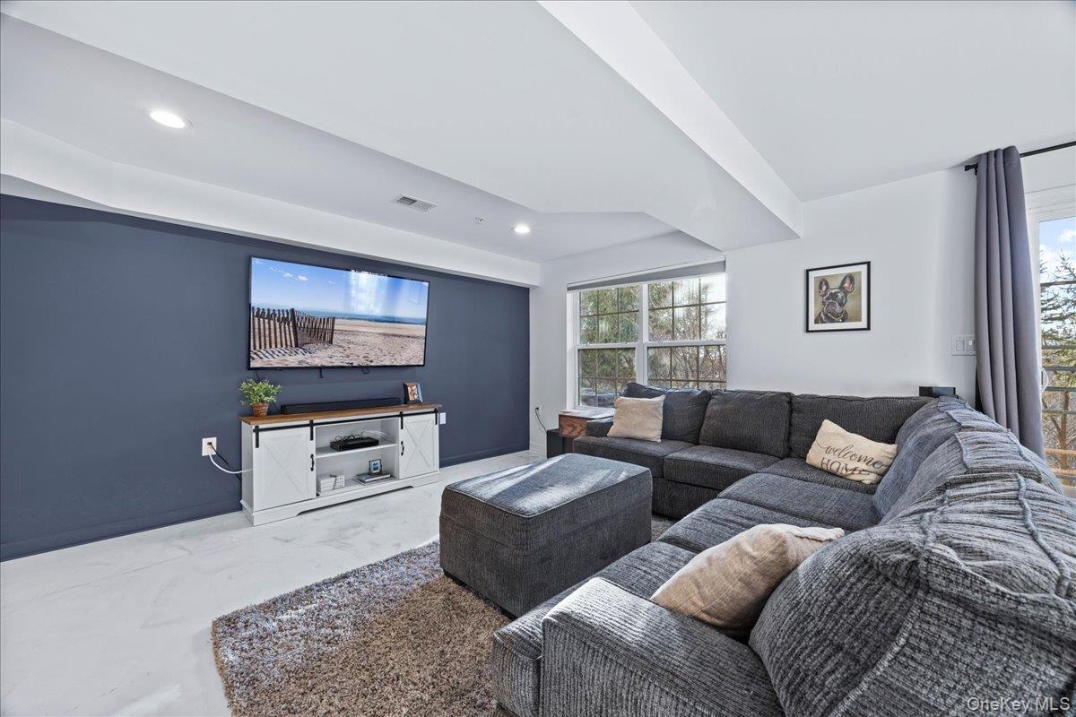 917 Balsam Drive, New Windsor, NY 12553