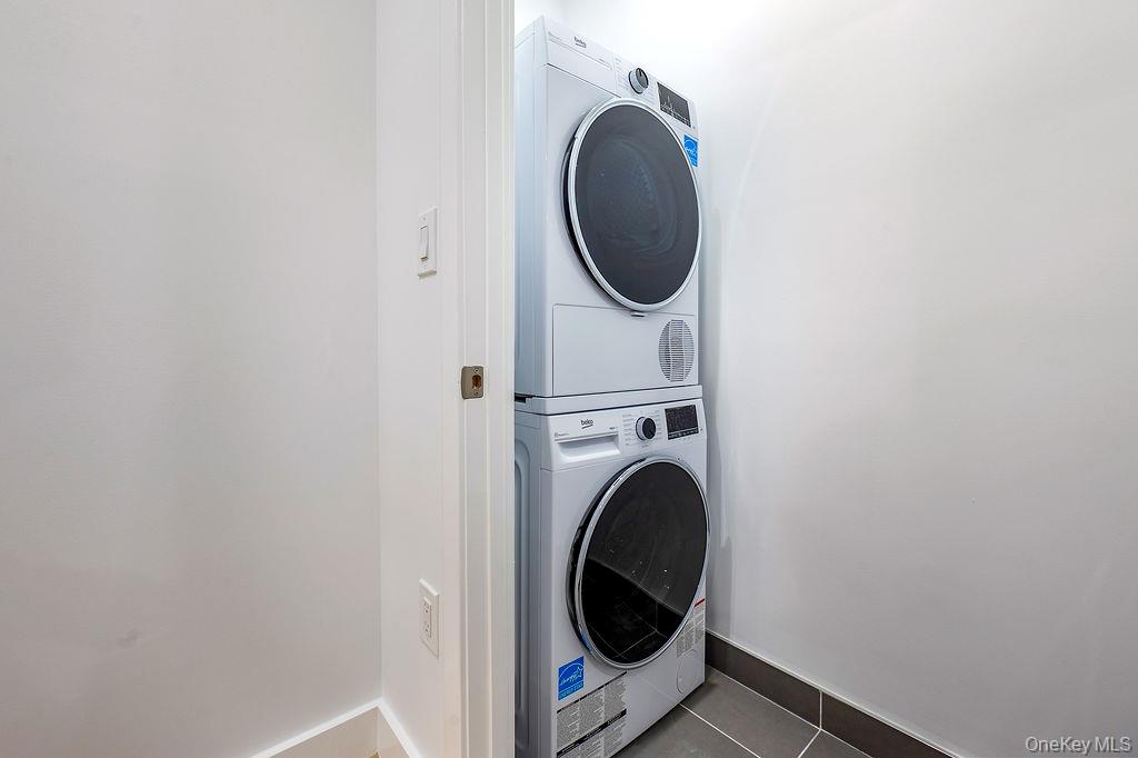 150-02 Northern Blvd # 4J, Flushing, NY 11354