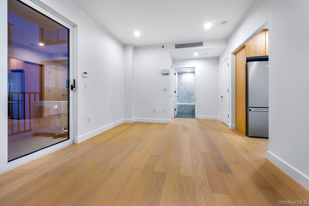 150-02 Northern Blvd # 4J, Flushing, NY 11354