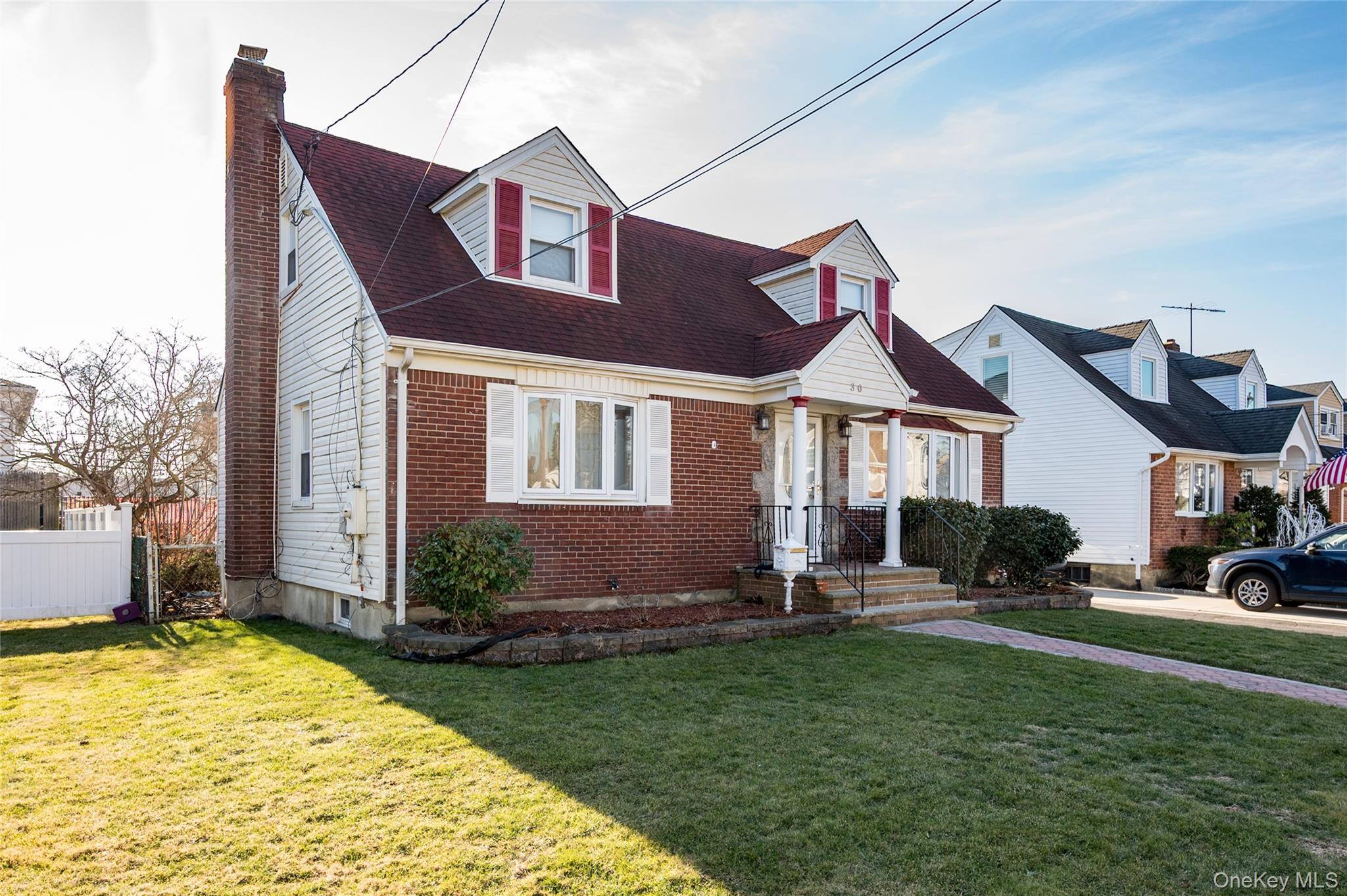 30 1St Street, New Hyde Park, NY 11040