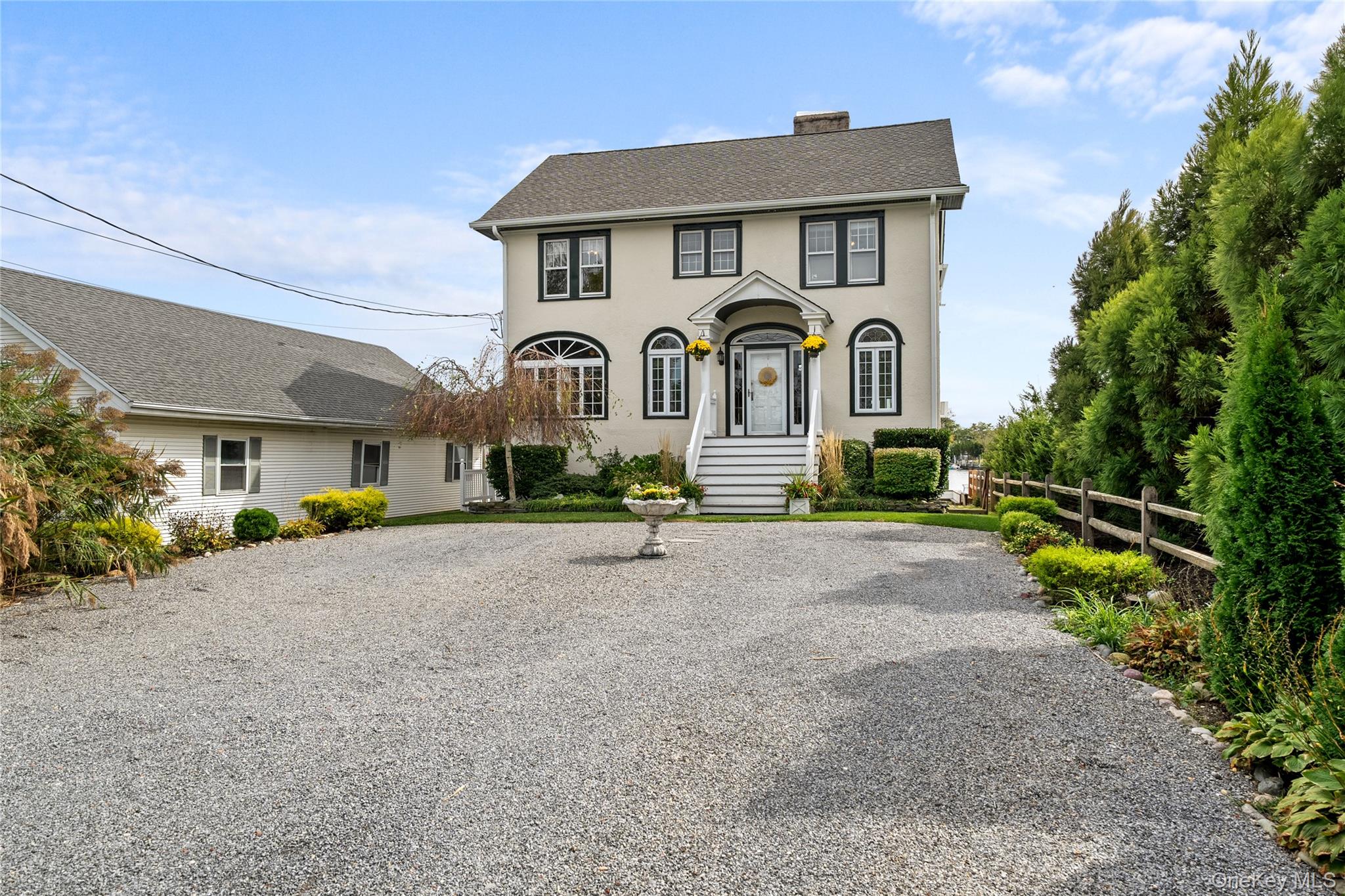 260 Ocean Avenue, Amityville, NY 11701