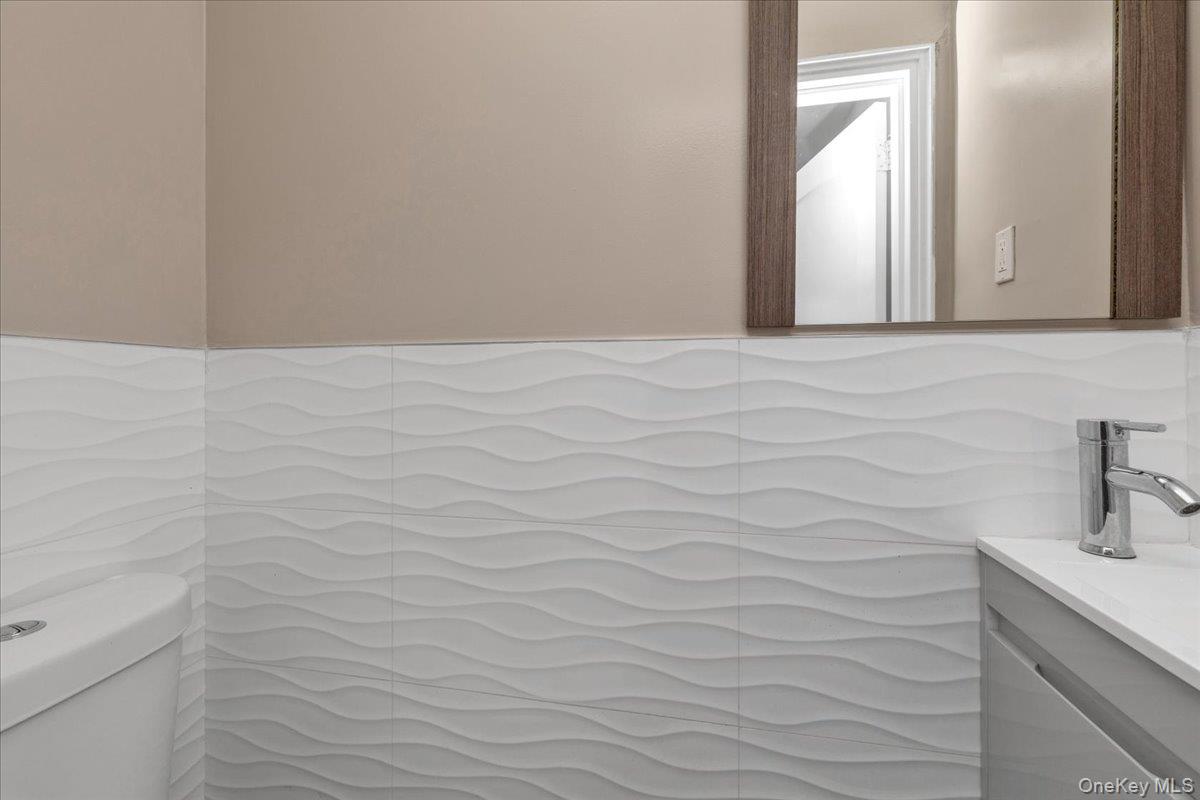 301 Merrifield Avenue, Oceanside, NY 11572