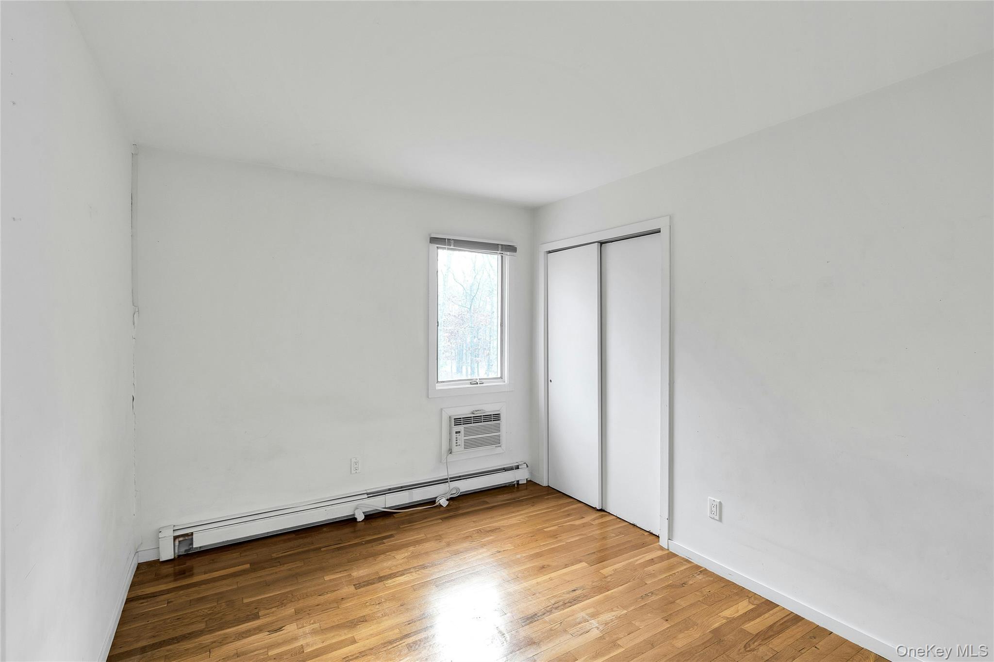 23 Bellows Terrace, Hampton Bays, NY 11946