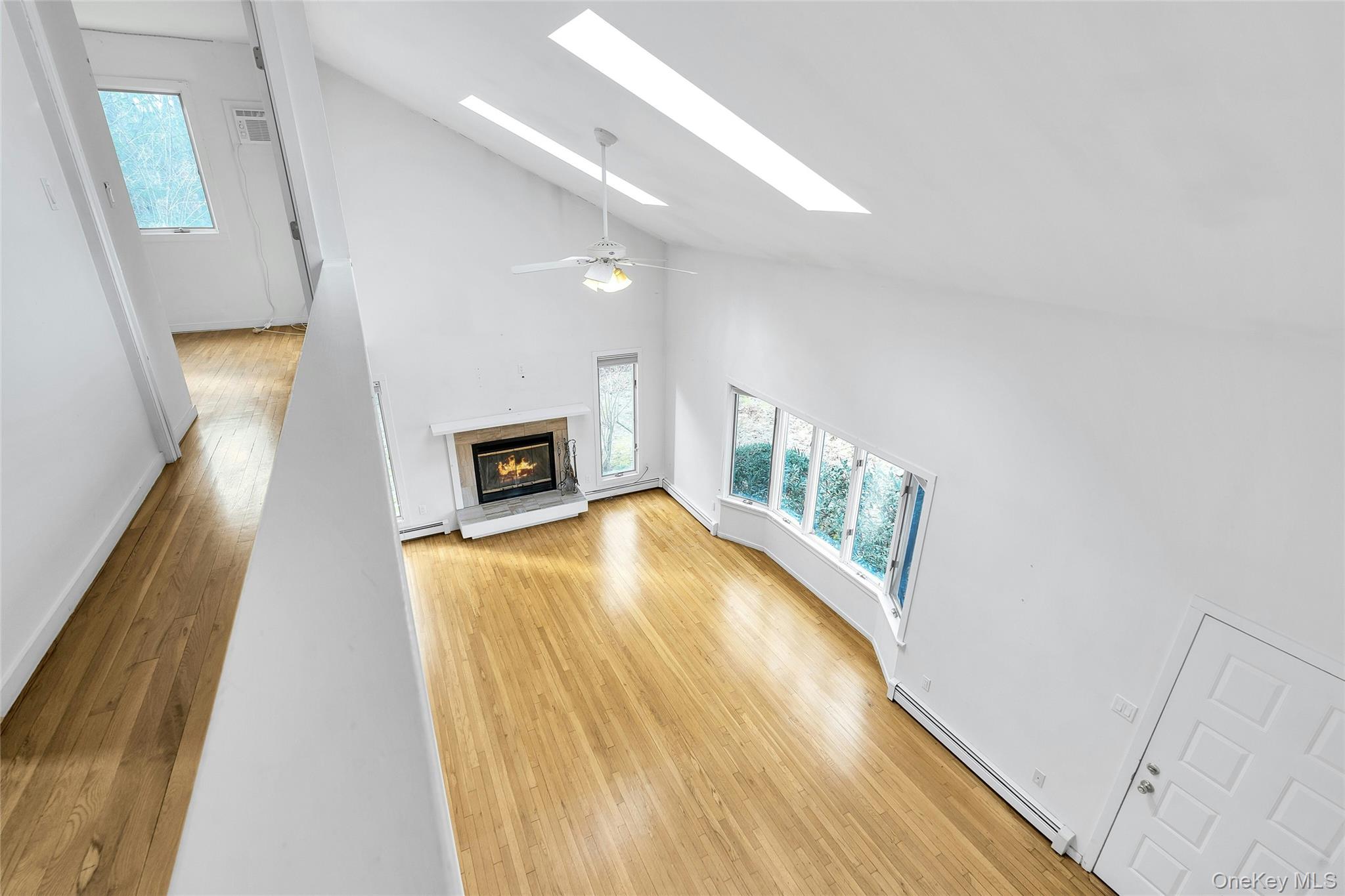 23 Bellows Terrace, Hampton Bays, NY 11946