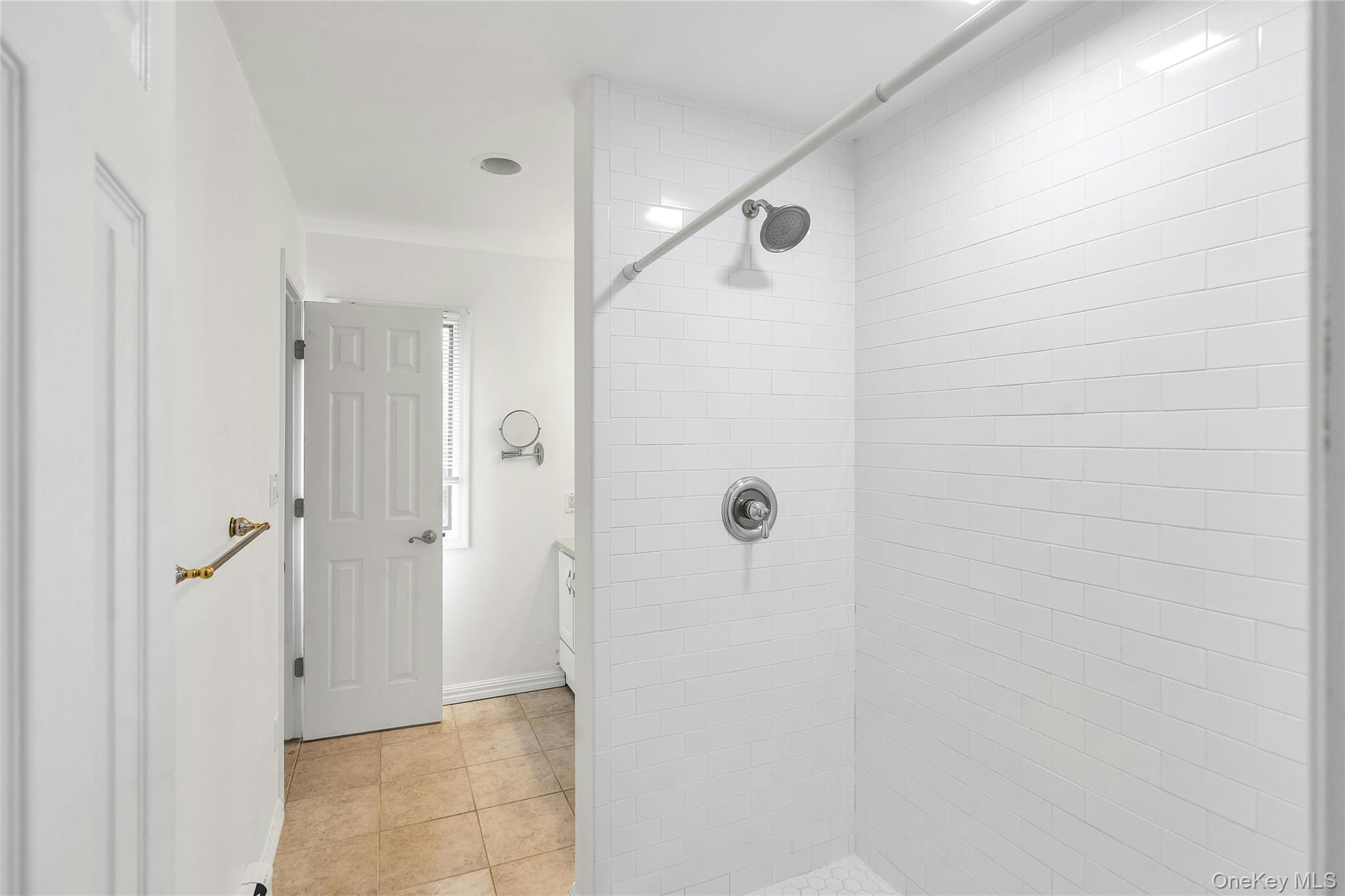 23 Bellows Terrace, Hampton Bays, NY 11946