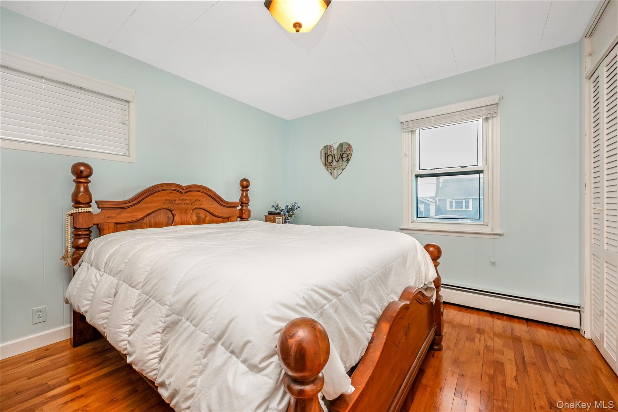 83 Kane Place, North Babylon, NY 11703