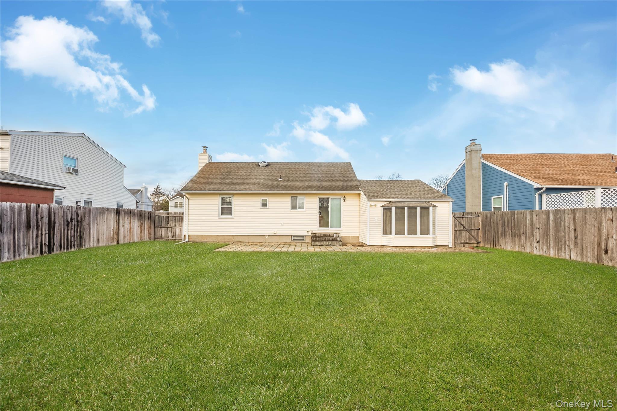 83 Kane Place, North Babylon, NY 11703