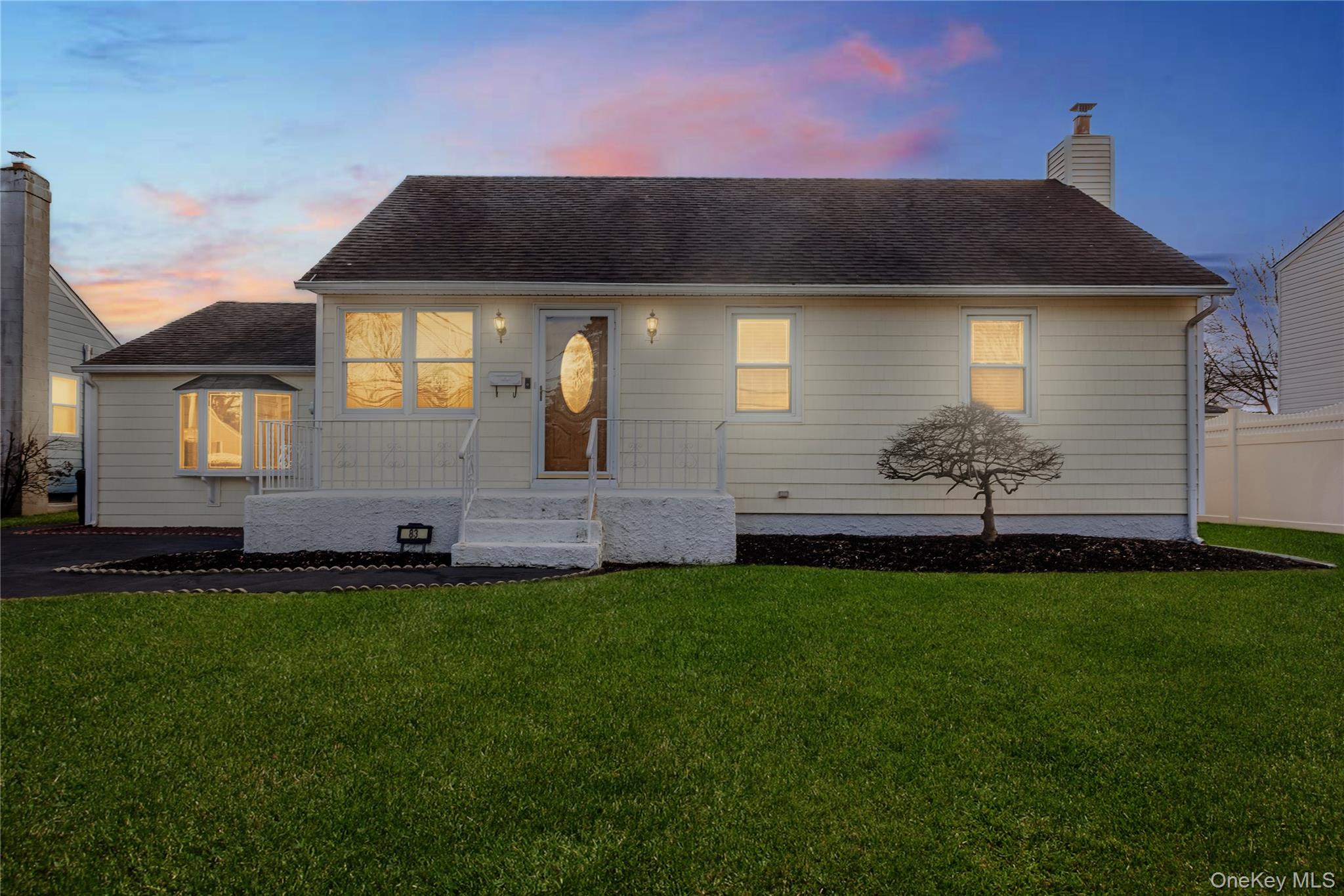 83 Kane Place, North Babylon, NY 11703