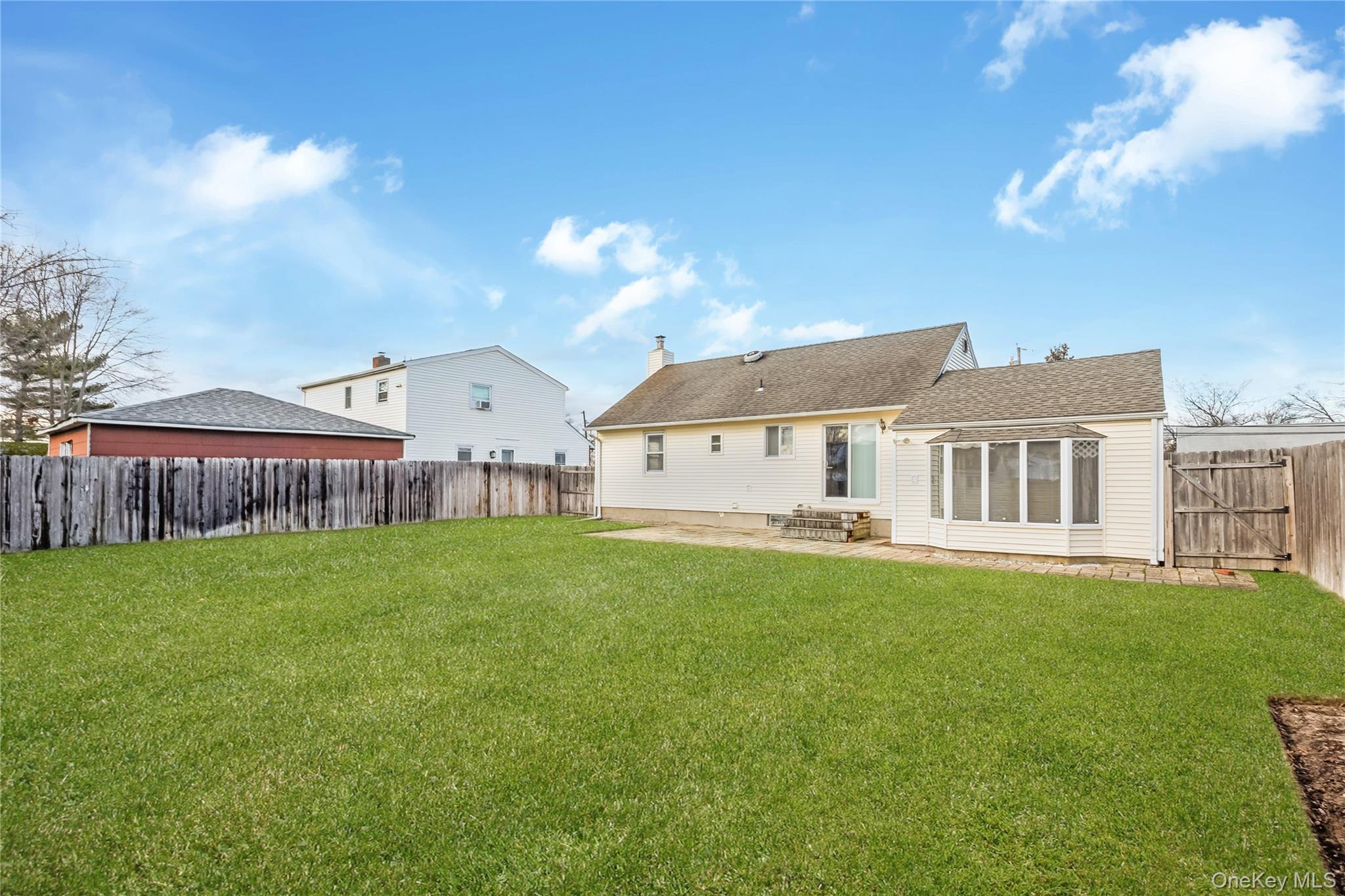 83 Kane Place, North Babylon, NY 11703